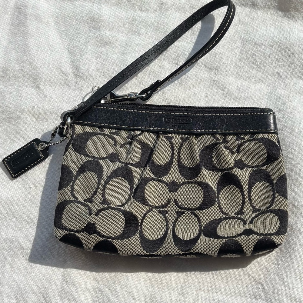 Coach Black & Cream Signature Logo Clutch, Wristlet, Pouch, Wallet